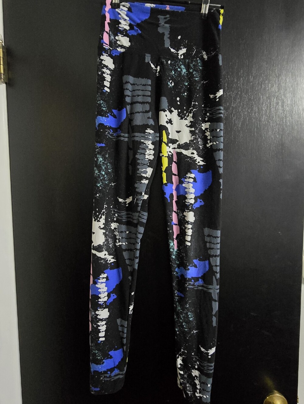 Abstract Splash Print Leggings - Black with Blue, White, Pink & Yellow